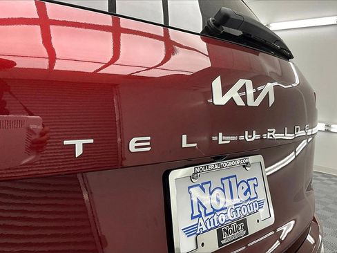 Used 2024 Kia Telluride S w/ S Sunroof Package image 8