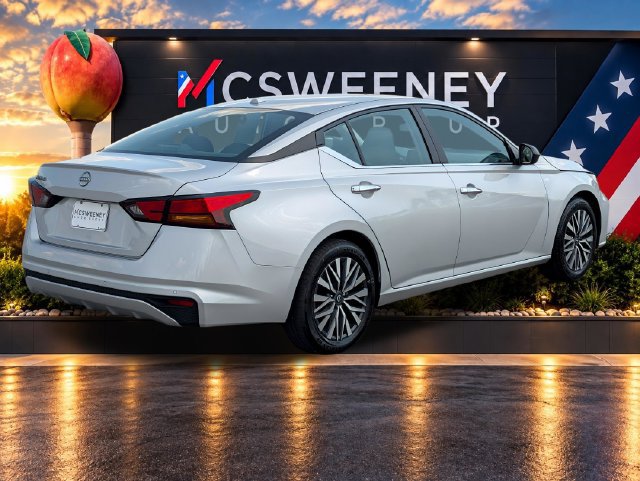 Used 2025 Nissan Altima 2.5 SV FWD image 5