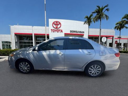 Used 2012 Toyota Corolla LE FWD image 4