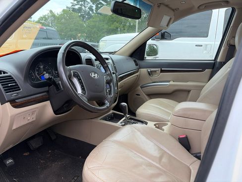 Used 2011 Hyundai Santa Fe Limited FWD image 3
