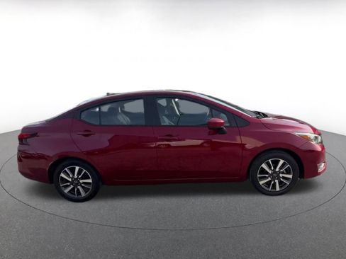 Used 2025 Nissan Versa SV image 16