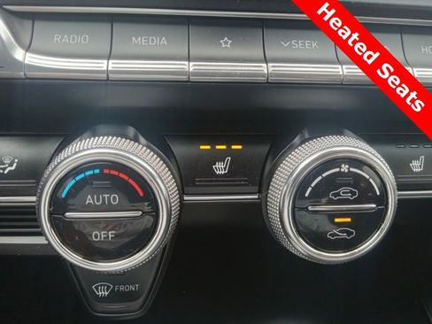 Used 2021 Genesis G70 2.0T image 38