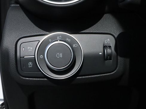 New 2025 Alfa Romeo Giulia image 14