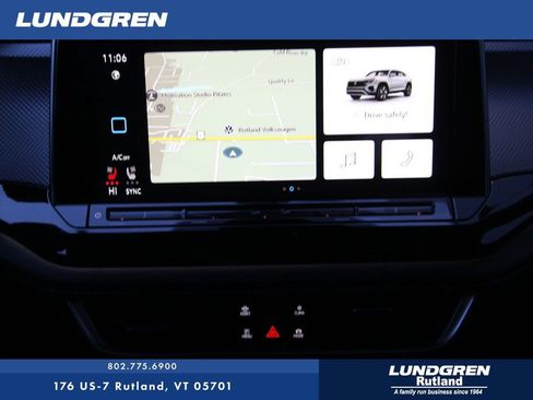 New 2026 Volkswagen Atlas Cross Sport SEL R-Line image 3