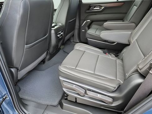 New 2026 GMC Yukon Denali w/ Sun & Power Step Package AWD/4WD image 20