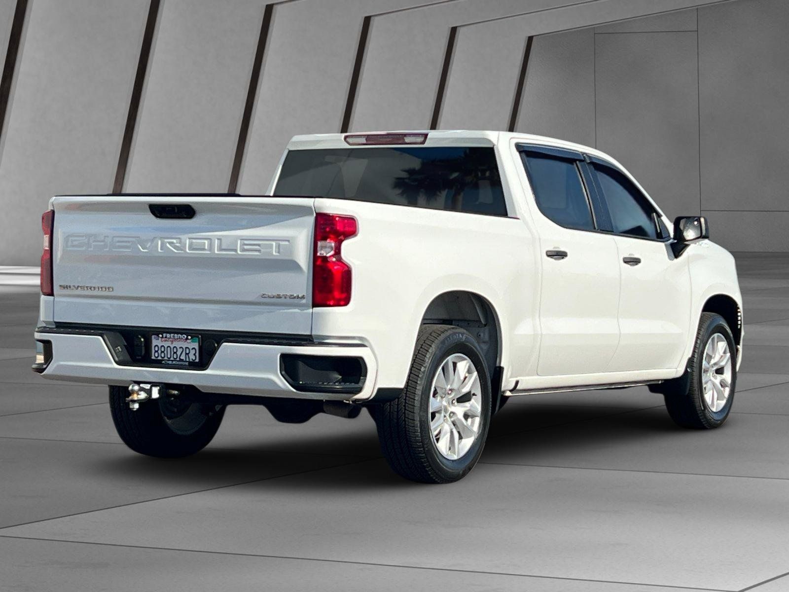Used 2023 Chevrolet Silverado 1500 Custom RWD image 4