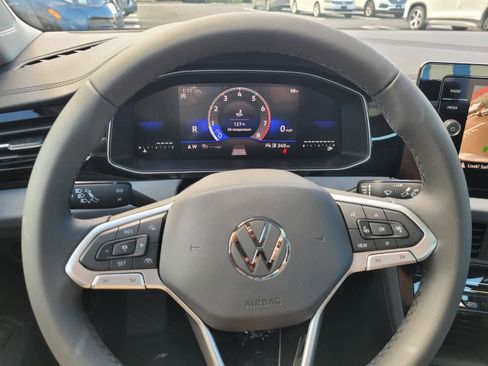 New 2026 Volkswagen Jetta SE image 11