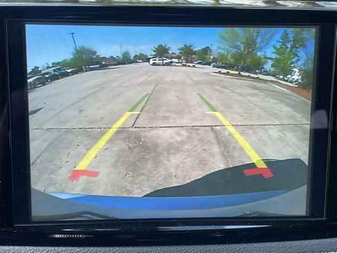 Used 2026 Chrysler Pacifica Limited FWD image 24