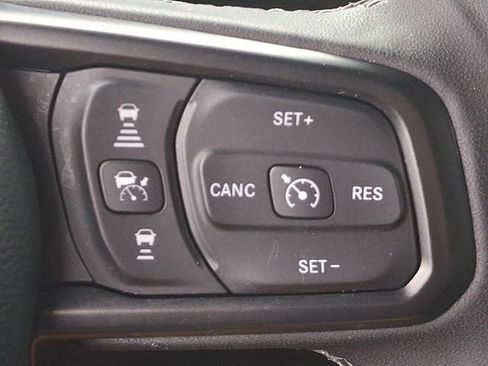 Used 2025 Jeep Wrangler Unlimited Rubicon 4xe w/ Convenience Group AWD/4WD image 22