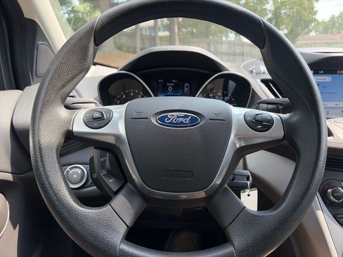 Used 2016 Ford Escape SE w/ Equipment Group 201A AWD/4WD image 25