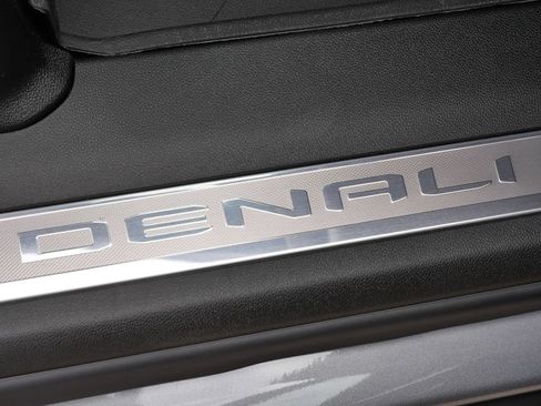 New 2026 GMC Yukon Denali w/ Sun & Power Step Package AWD/4WD image 31