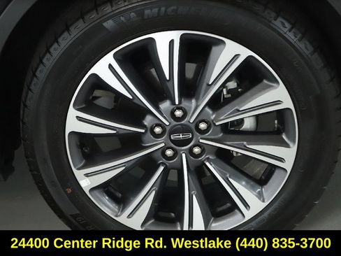Certified 2022 Lincoln Corsair Reserve w/ Equipment Group 201A AWD/4WD image 10