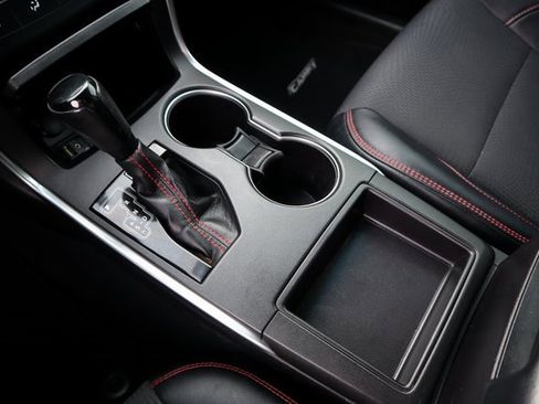 Used 2017 Toyota Camry SE image 28