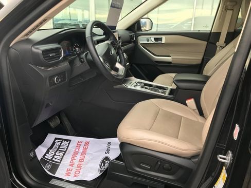 Certified 2023 Ford Explorer Limited image 6