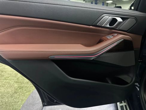 Used 2019 BMW X7 xDrive50i w/ Premium Package image 17