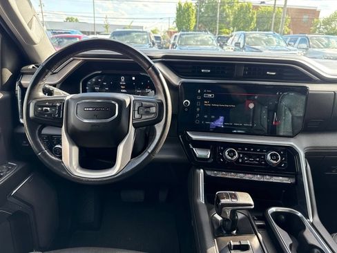 Used 2022 GMC Sierra 1500 Denali w/ Denali Carbonpro Edition AWD/4WD image 18