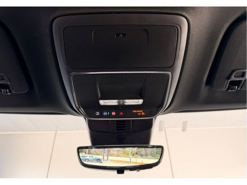 Used 2026 Chevrolet Traverse RS image 20