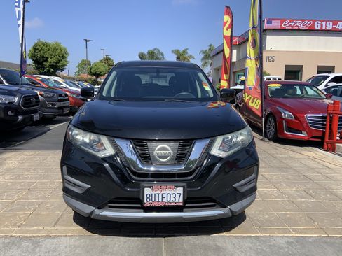 Used 2017 Nissan Rogue S FWD image 6