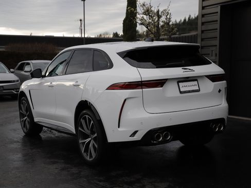 New 2026 Jaguar F-PACE SVR image 6