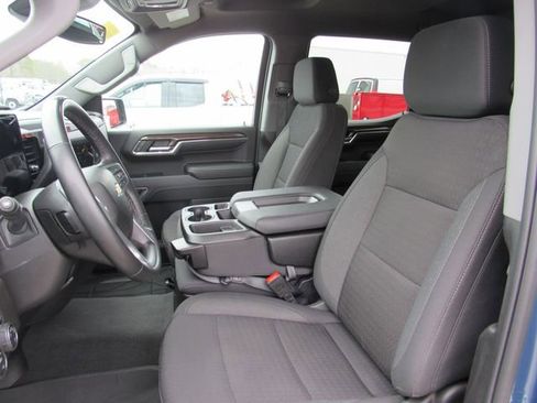 Used 2024 Chevrolet Silverado 1500 LT image 15