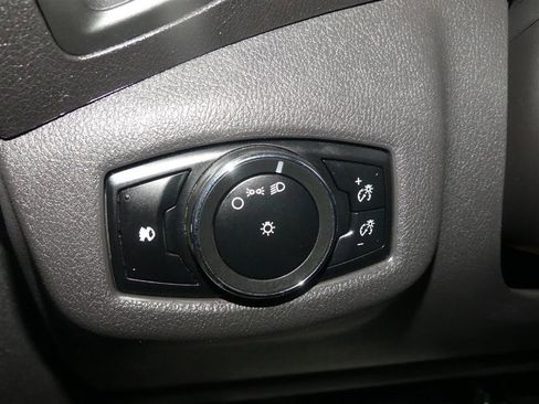 Used 2015 Ford Transit Connect XLT FWD image 25