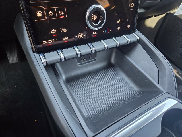 New 2027 GMC Terrain Elevation w/ Black Edition FWD image 10