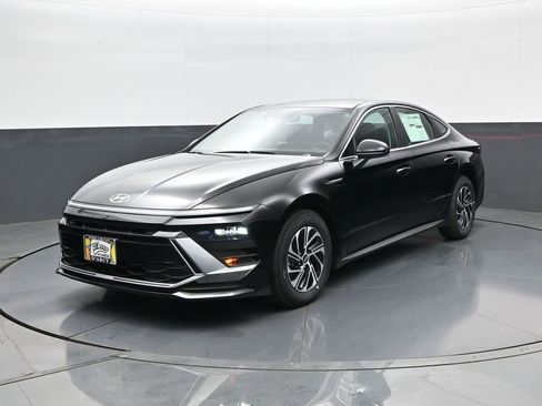 New 2026 Hyundai Sonata Blue FWD image 1