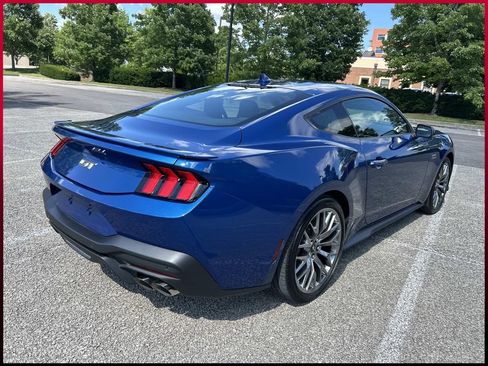 Used 2024 Ford Mustang GT Premium RWD image 7