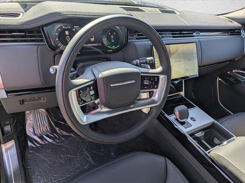 New 2026 Land Rover Range Rover SE AWD/4WD image 3