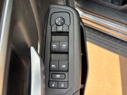 Used 2026 RAM 1500 Big Horn w/ Night Edition AWD/4WD image 11