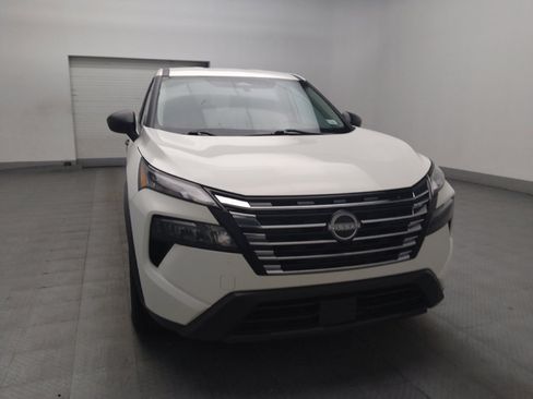 Used 2024 Nissan Rogue S AWD/4WD image 14