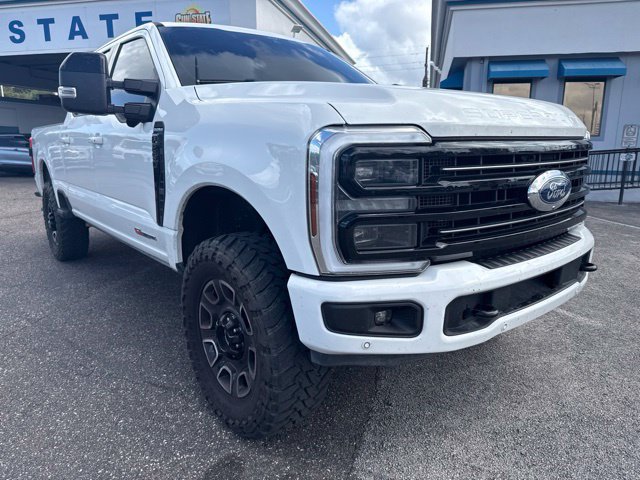 Used 2025 Ford F250 Platinum AWD/4WD image 3