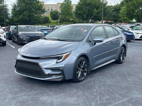 Used 2024 Toyota Corolla XSE FWD image 6