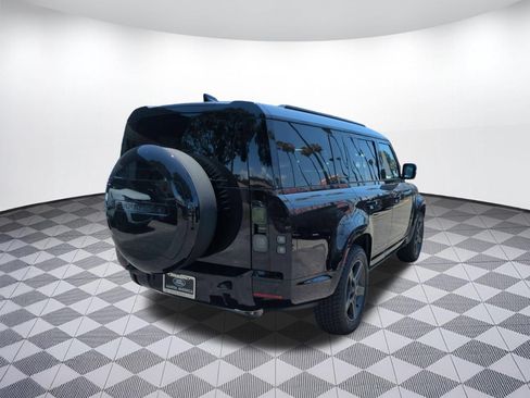 New 2026 Land Rover Defender 130 X-Dynamic SE AWD/4WD image 5