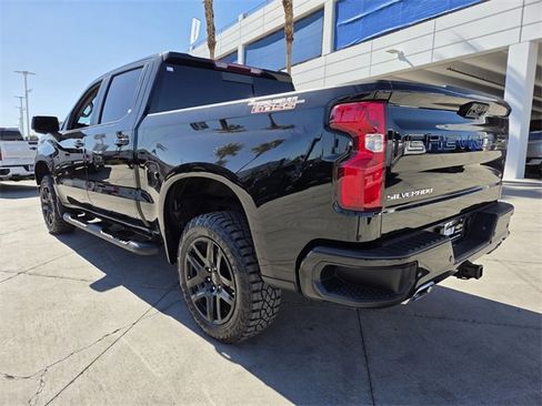 Used 2022 Chevrolet Silverado 1500 LT Trail Boss w/ Convenience Package II image 4