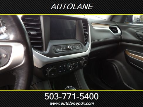 Used 2019 GMC Acadia SLE image 8