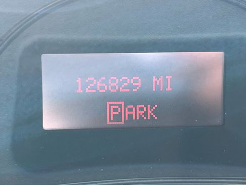 Used 2005 Pontiac Grand Prix GTP w/ Leather Trim Package image 50