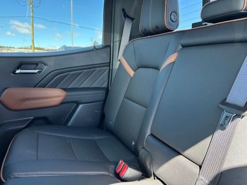 Certified 2023 GMC Canyon AT4 w/ AT4 Premium Package image 19