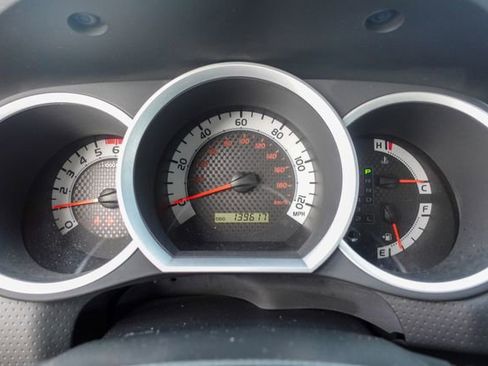 Used 2015 Toyota Tacoma PreRunner image 19