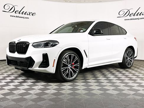 Used 2024 BMW X4 M40i AWD/4WD image 3