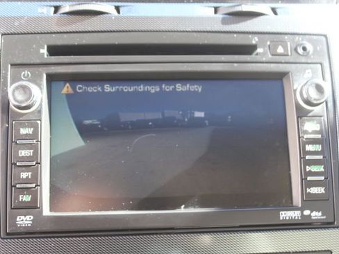 Used 2012 Chevrolet Traverse LTZ image 21