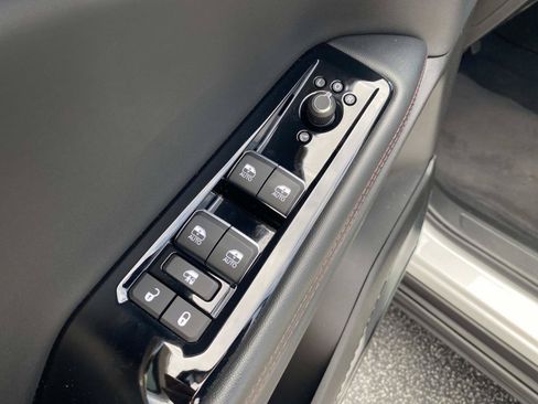 Used 2025 Jeep Wagoneer S Limited AWD/4WD image 23