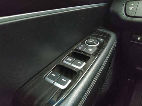 Used 2019 Kia Sorento L image 27