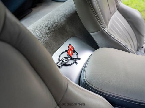 Used 2000 Chevrolet Corvette Coupe RWD image 44
