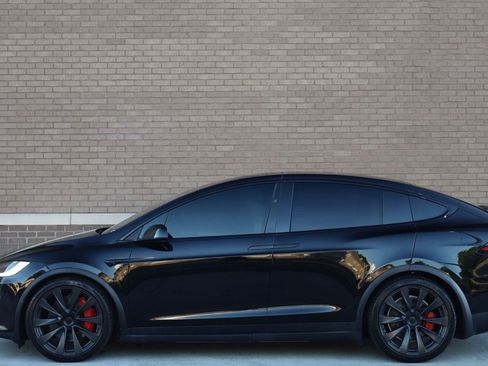 Used 2023 Tesla Model X AWD/4WD image 3