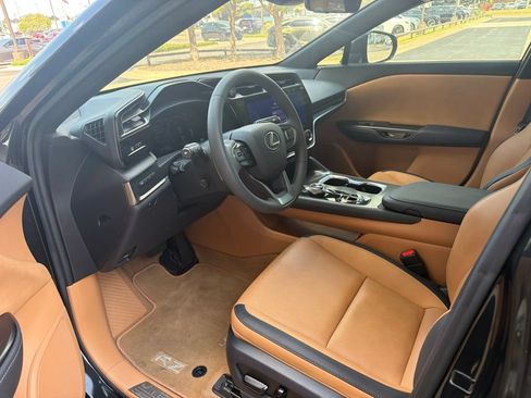 Used 2024 Lexus RZ 300e Premium w/ Accessory Package (Z1) FWD image 5