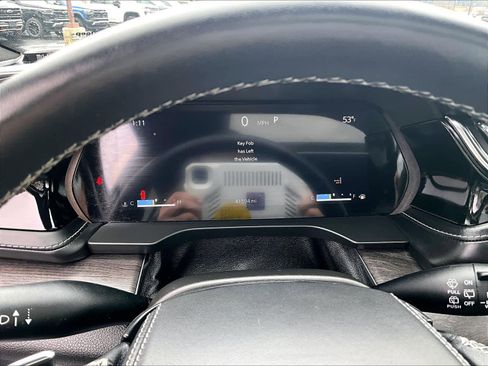 Used 2022 Jeep Grand Cherokee Overland w/ Adv Protech Group III image 25