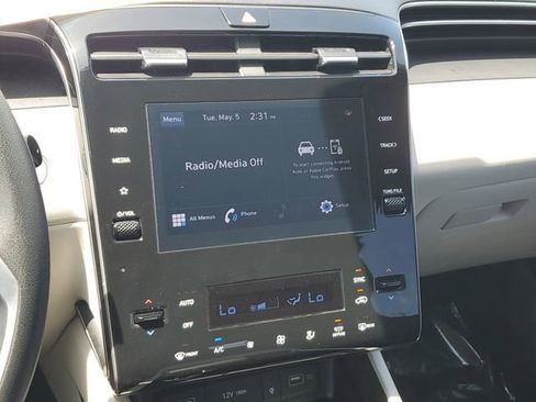 Certified 2024 Hyundai Tucson SEL FWD image 17
