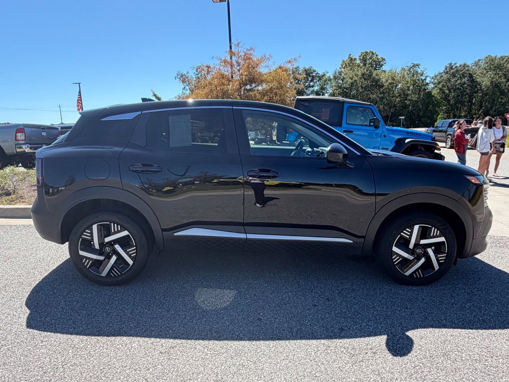 Used 2025 Nissan Kicks SV FWD image 18