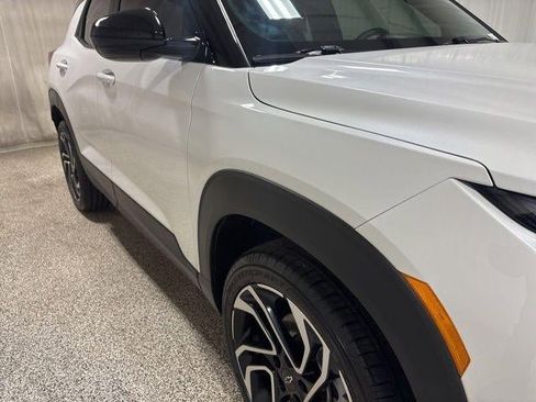 Used 2025 Chevrolet TrailBlazer RS w/ Convenience Package image 9